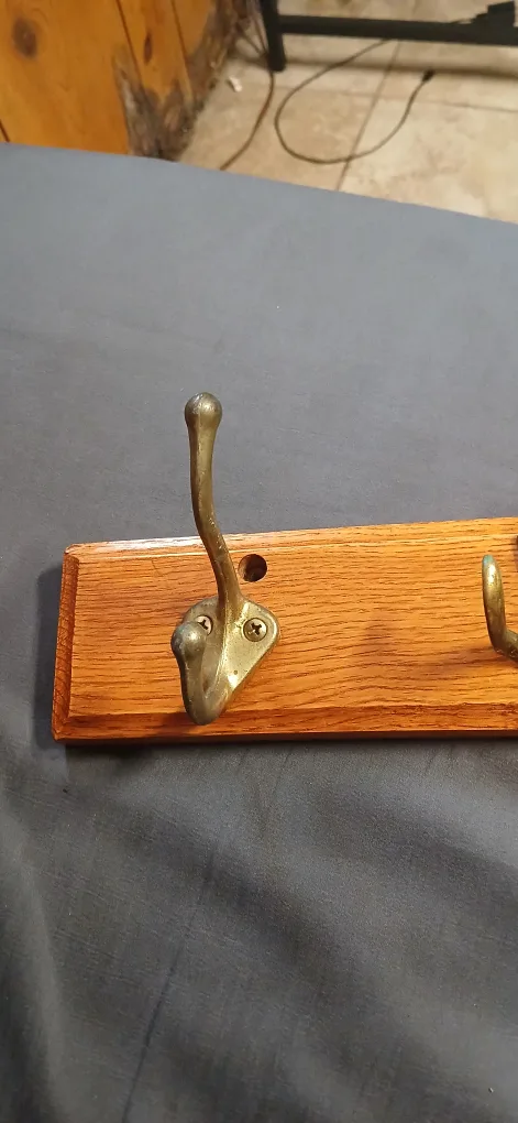 Wooden Coat Rack with Bird Hooks image indicator(6)
