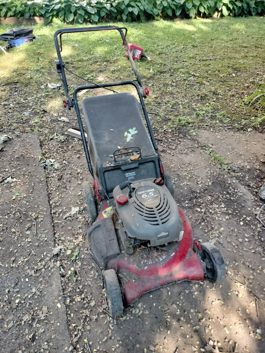 FREE Craftsman Lawn Mower thumbnail