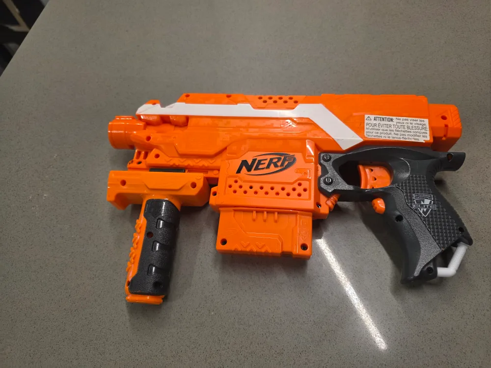 Nerf Elite 2.0 Commander RD-6 Blaster thumbnail
