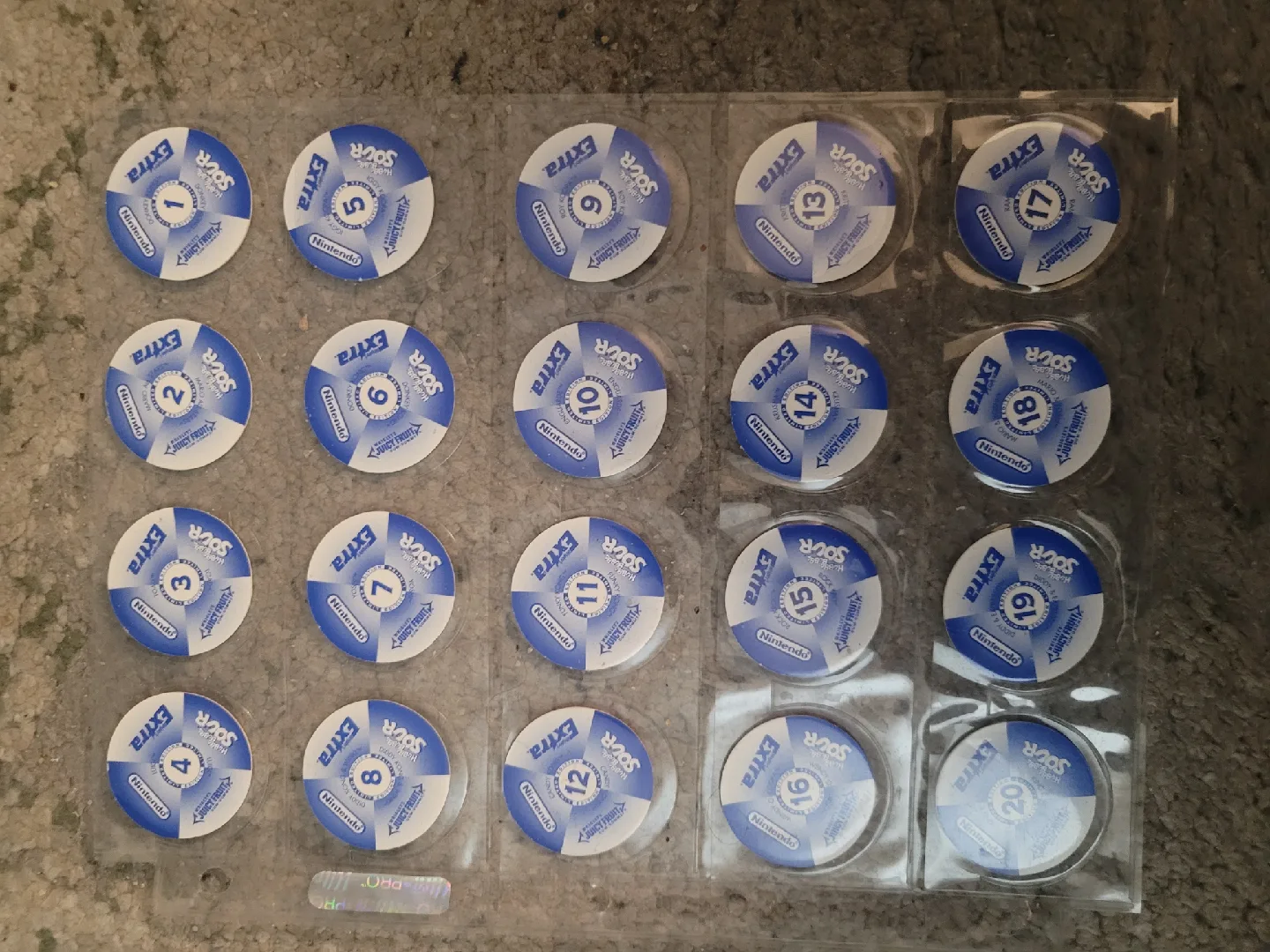 Nintendo Pogs Lot - Vintage 90s Collectibles image indicator(2)