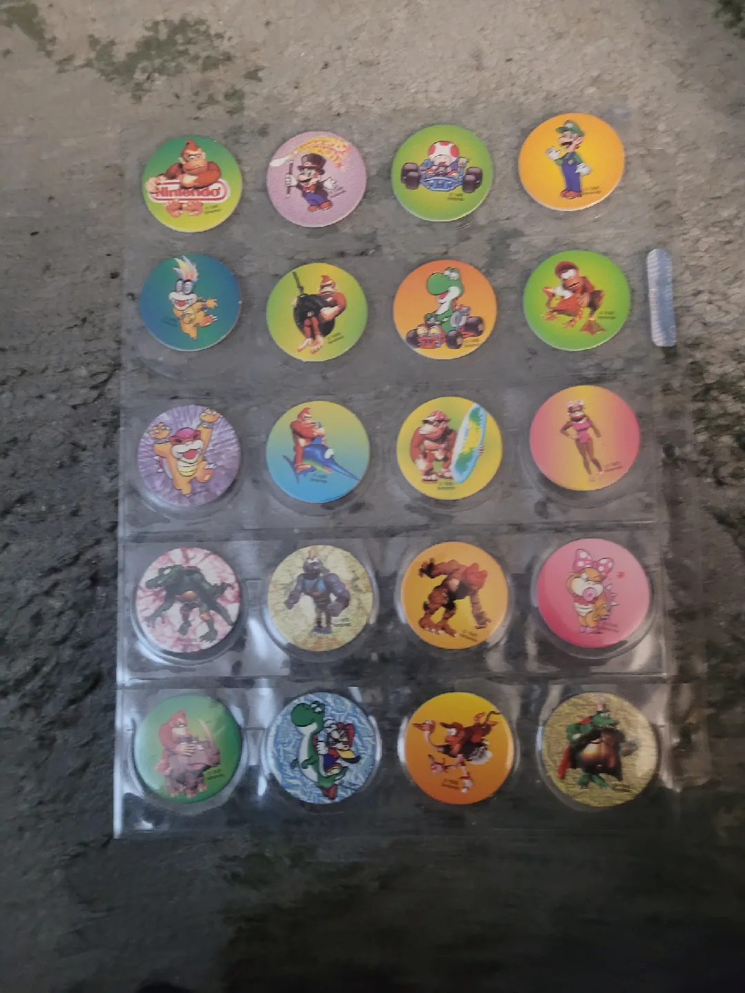Nintendo Pogs Lot - Vintage 90s Collectibles image indicator(4)