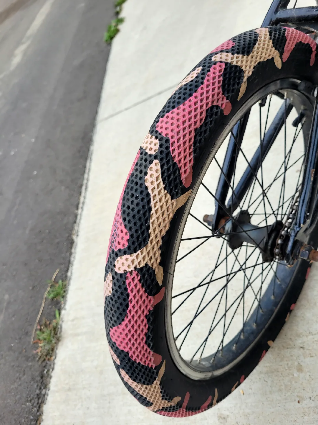 Revo RAB BMX Bike image indicator(3)