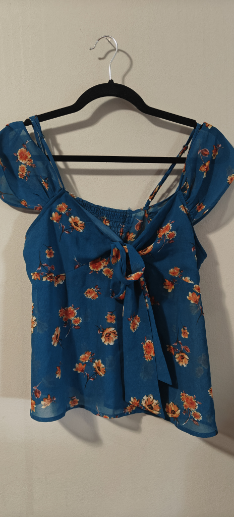 Forever 21 Floral Top - Size L