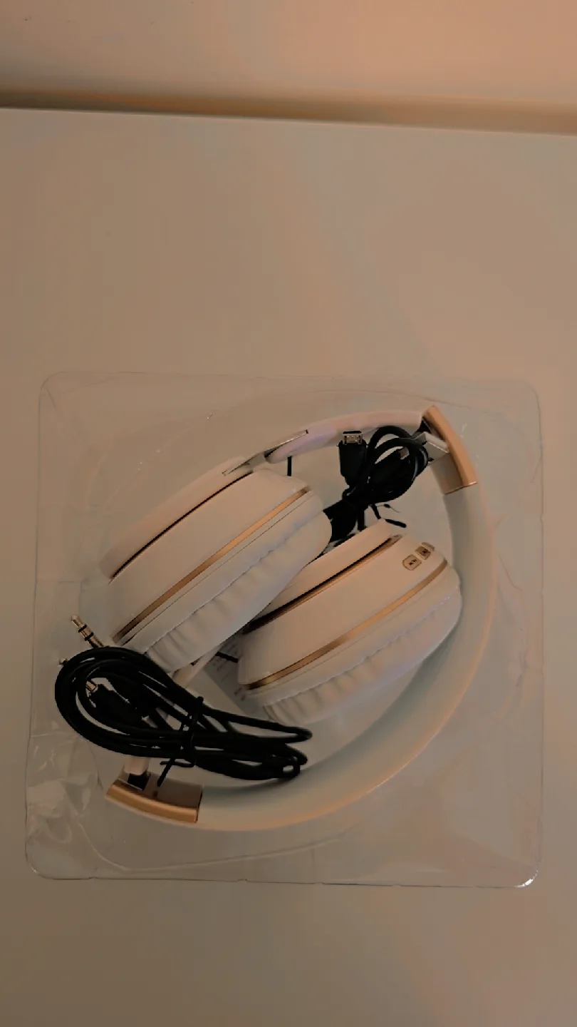 YCR XBass Stereo Wireless Headphones - White image indicator(4)