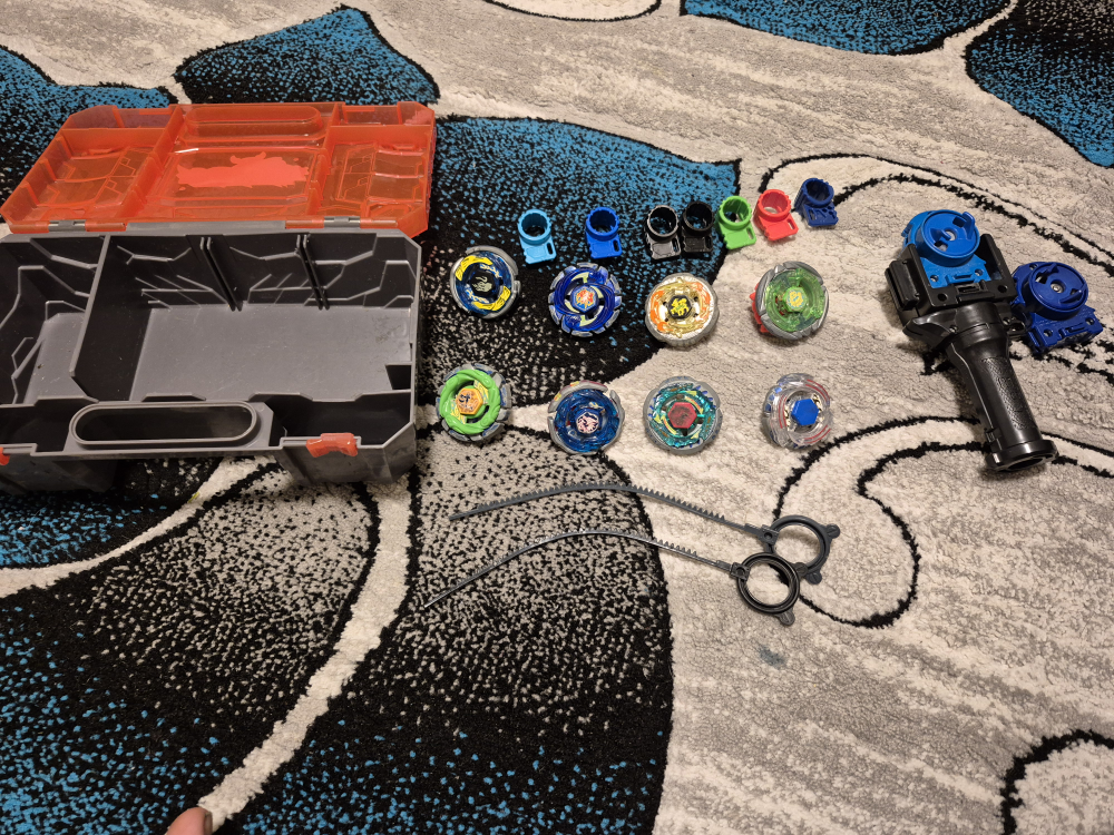 BeyWarriors Shogun Steel Case with Beyblades