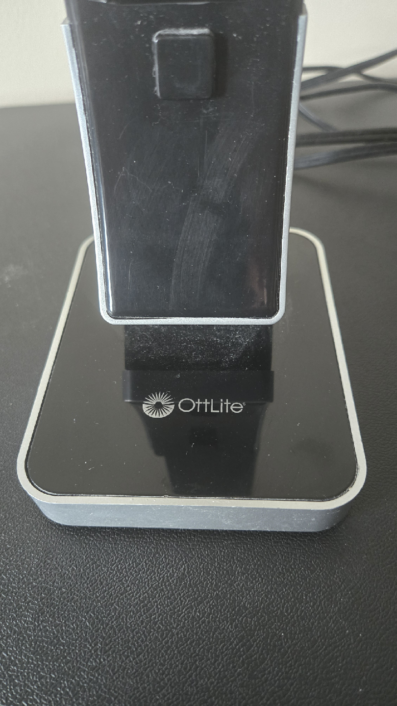 OttLite Desk Lamp - photo 2