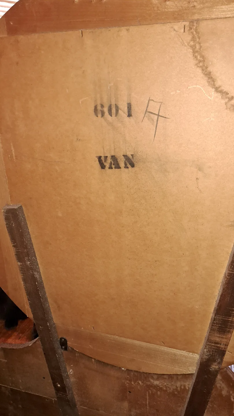 Vintage Vanity with Round Mirror - 601 VAN stamp image indicator(3)