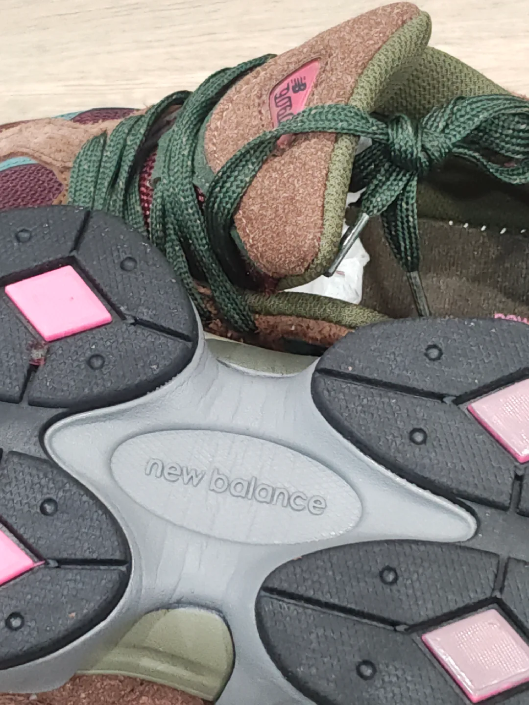 New Balance 9060 Brown/Pink Sneakers image indicator(5)