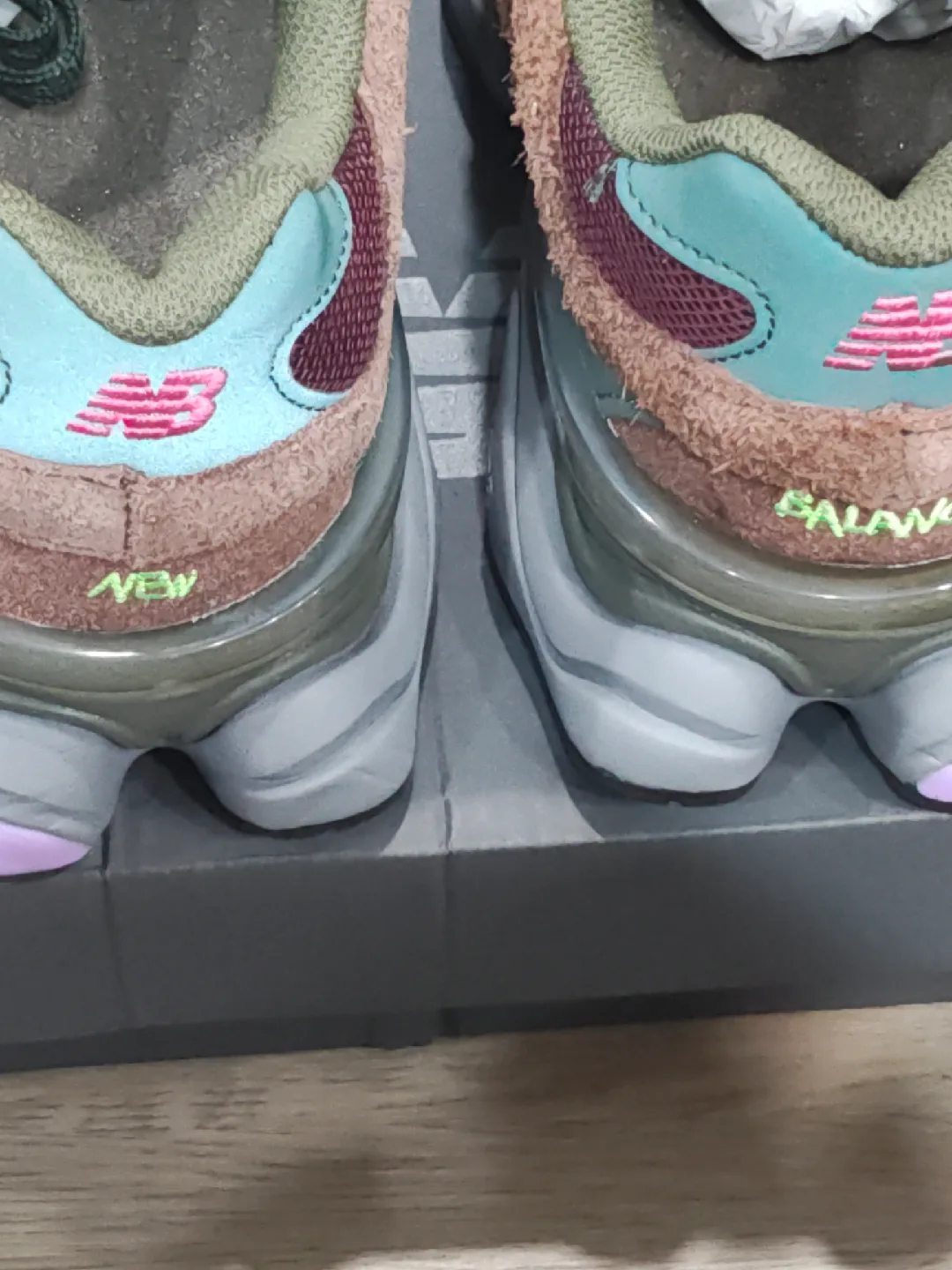 New Balance 9060 Brown/Pink Sneakers image indicator(6)