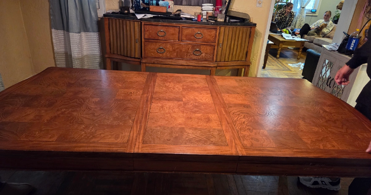 Dining Table with 6 Chairs and glass protector | Karrot