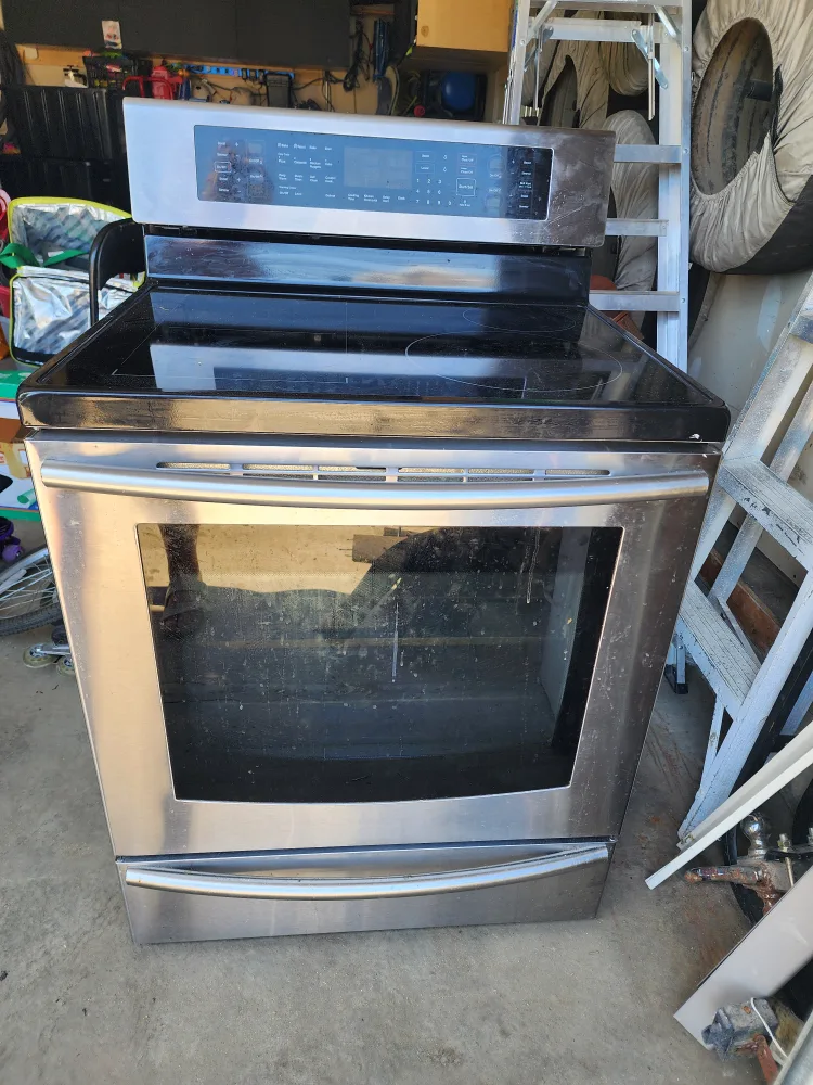 Samsung Stainless Steel Induction Range thumbnail