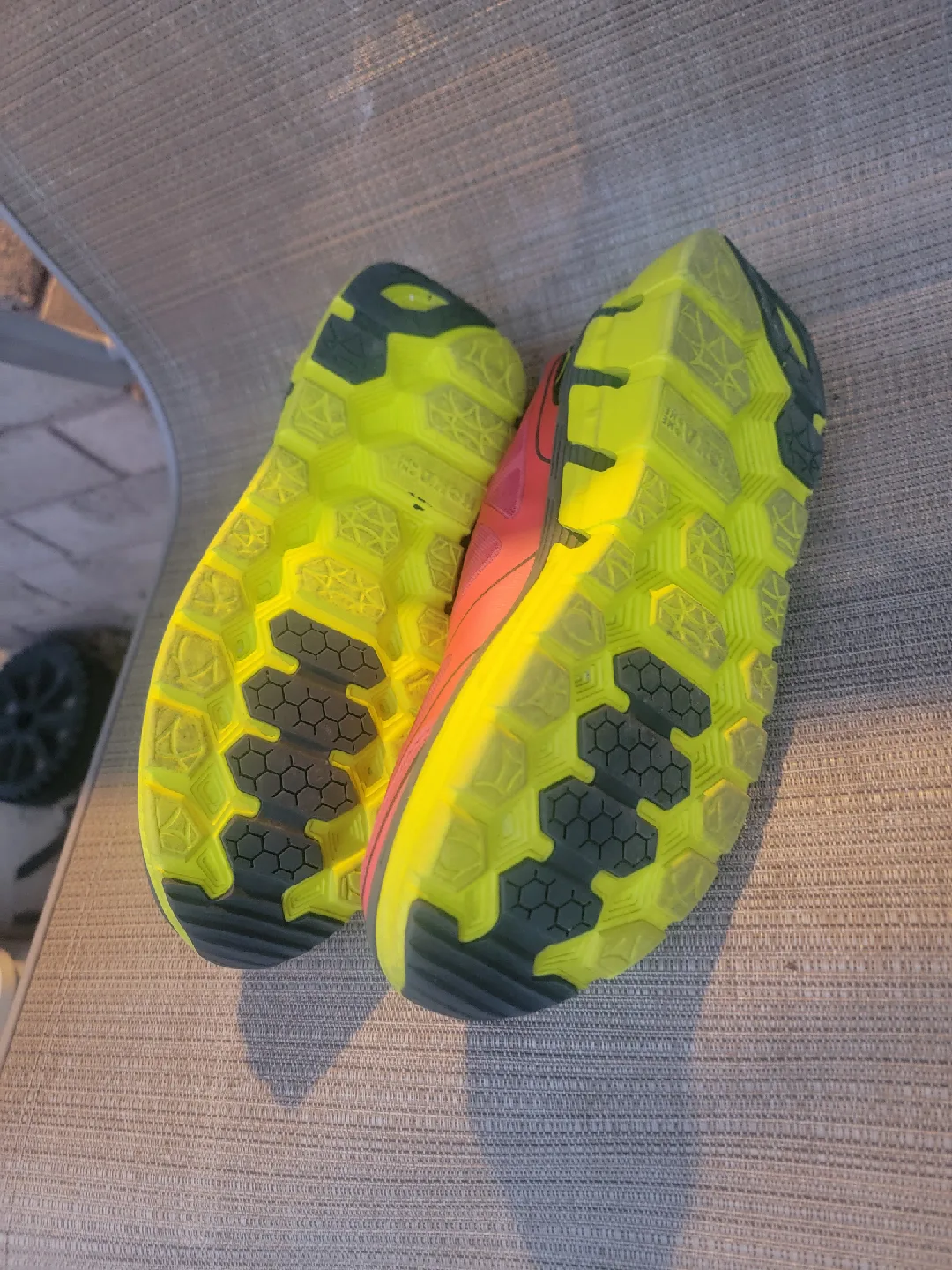 Mens Hoka Conquest US 9.5/UK image indicator(3)