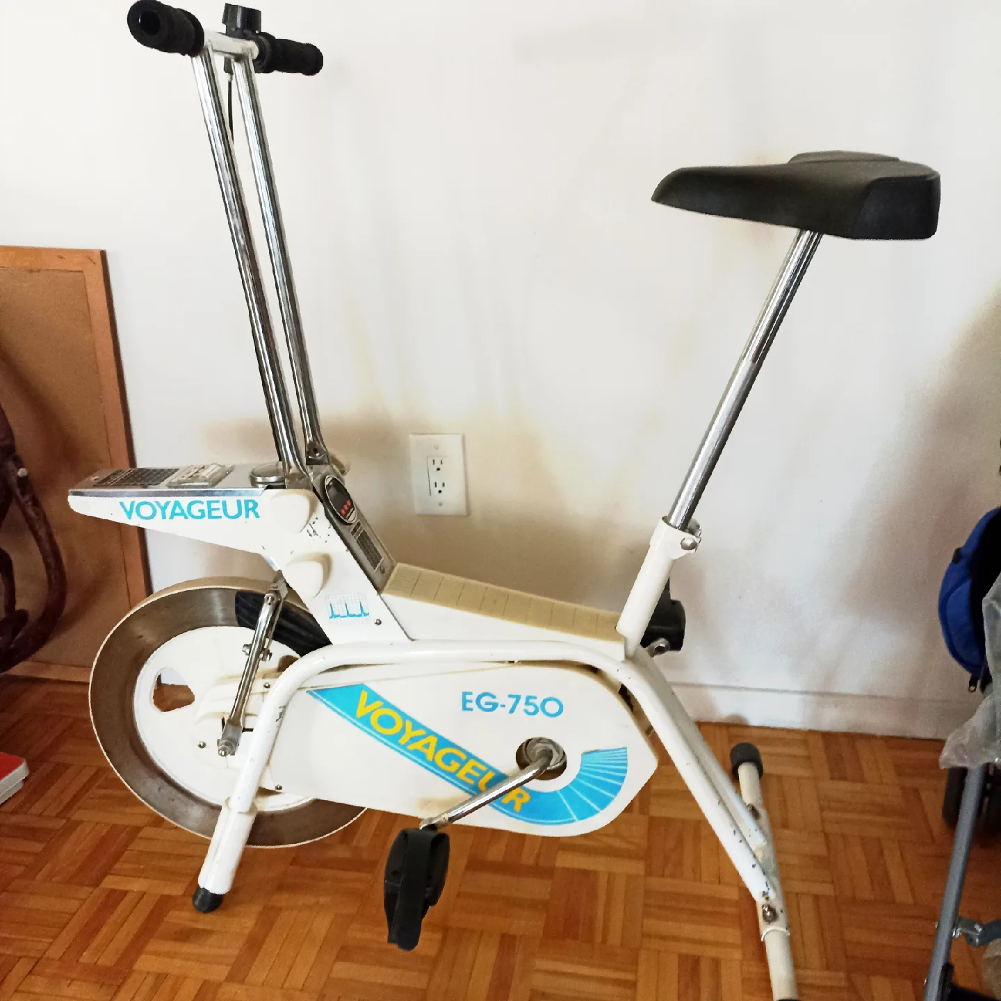 ❤‍🔥Moving Sale❤‍🔥 Voyageur EG-750 Exercise Bike thumbnail