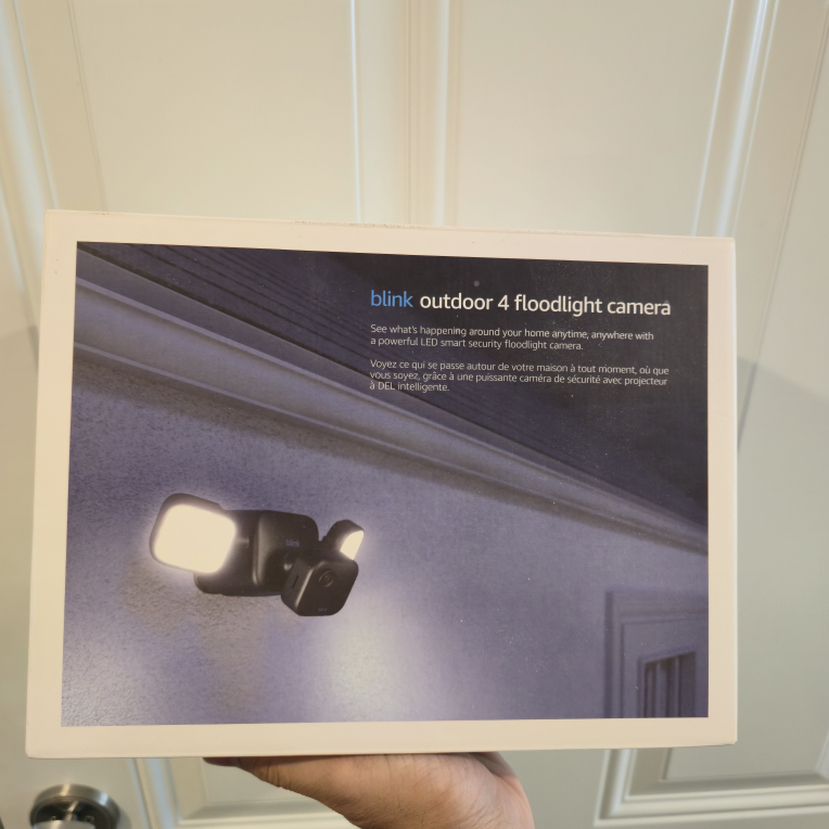 BNIB Blink Outdoor 4 Floodlight Camera - photo 2