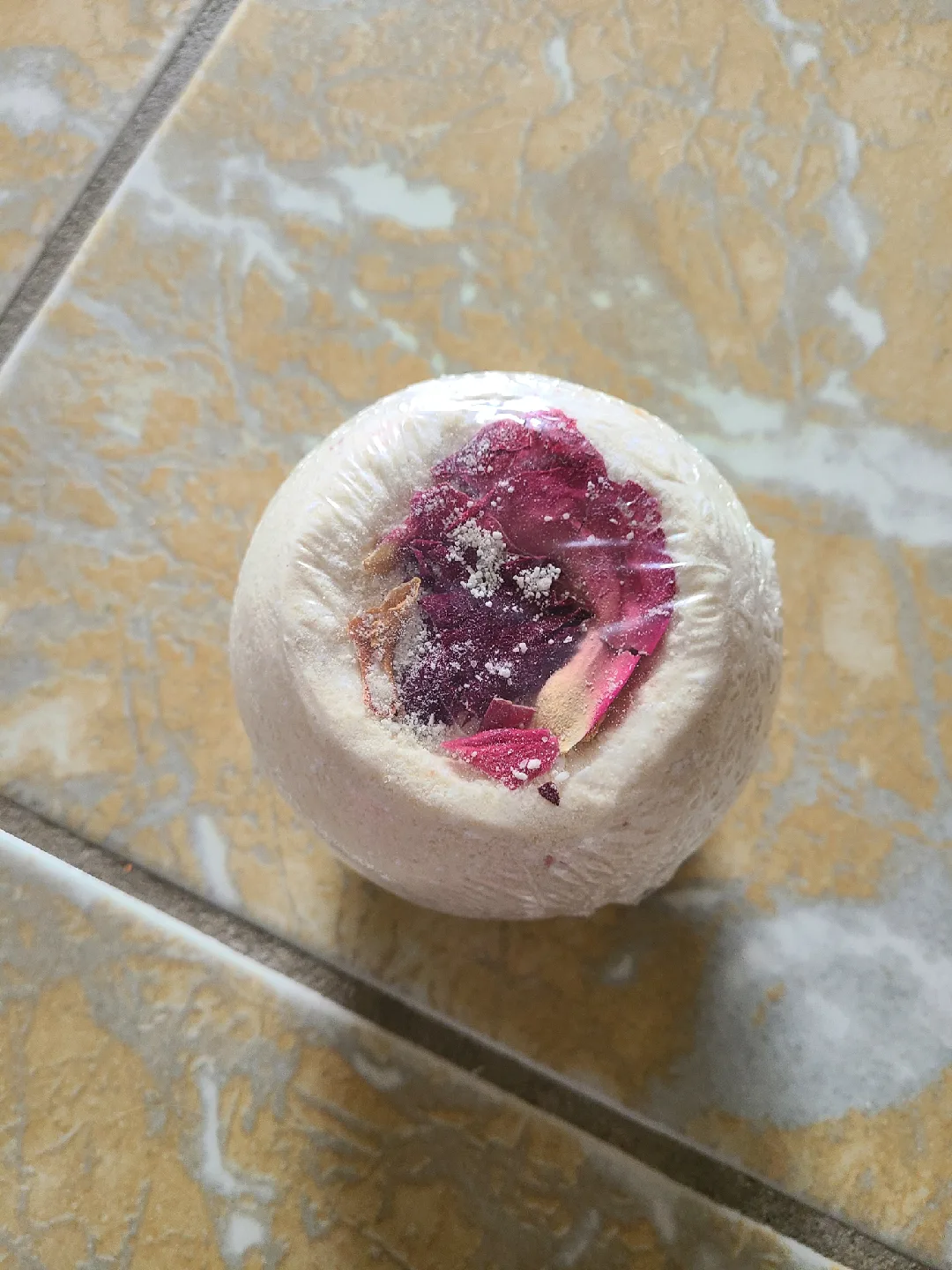 Huge Bath Bomb with Rose Petals🥕 thumbnail