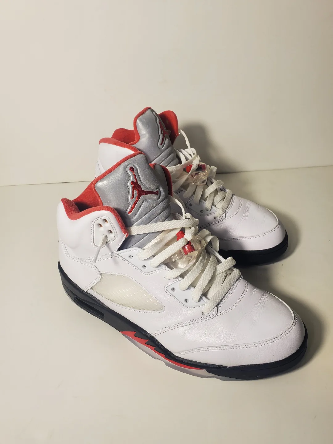 Jordan 5 Retro Fire Red Silver Tongue W/Box DA1911-102 Sz 10 image indicator(6)