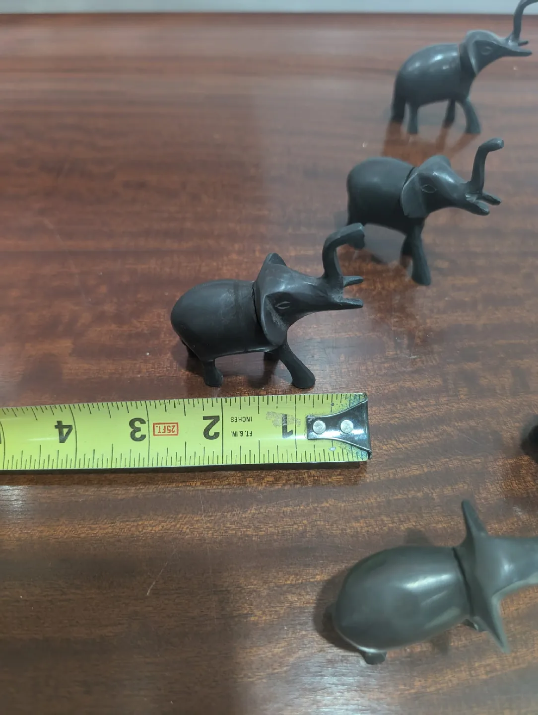 Set of 8 Iron Elephant Name Place Card Holders image indicator(5)