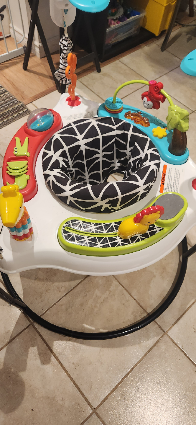 # Gifting Exersaucer Activity Center