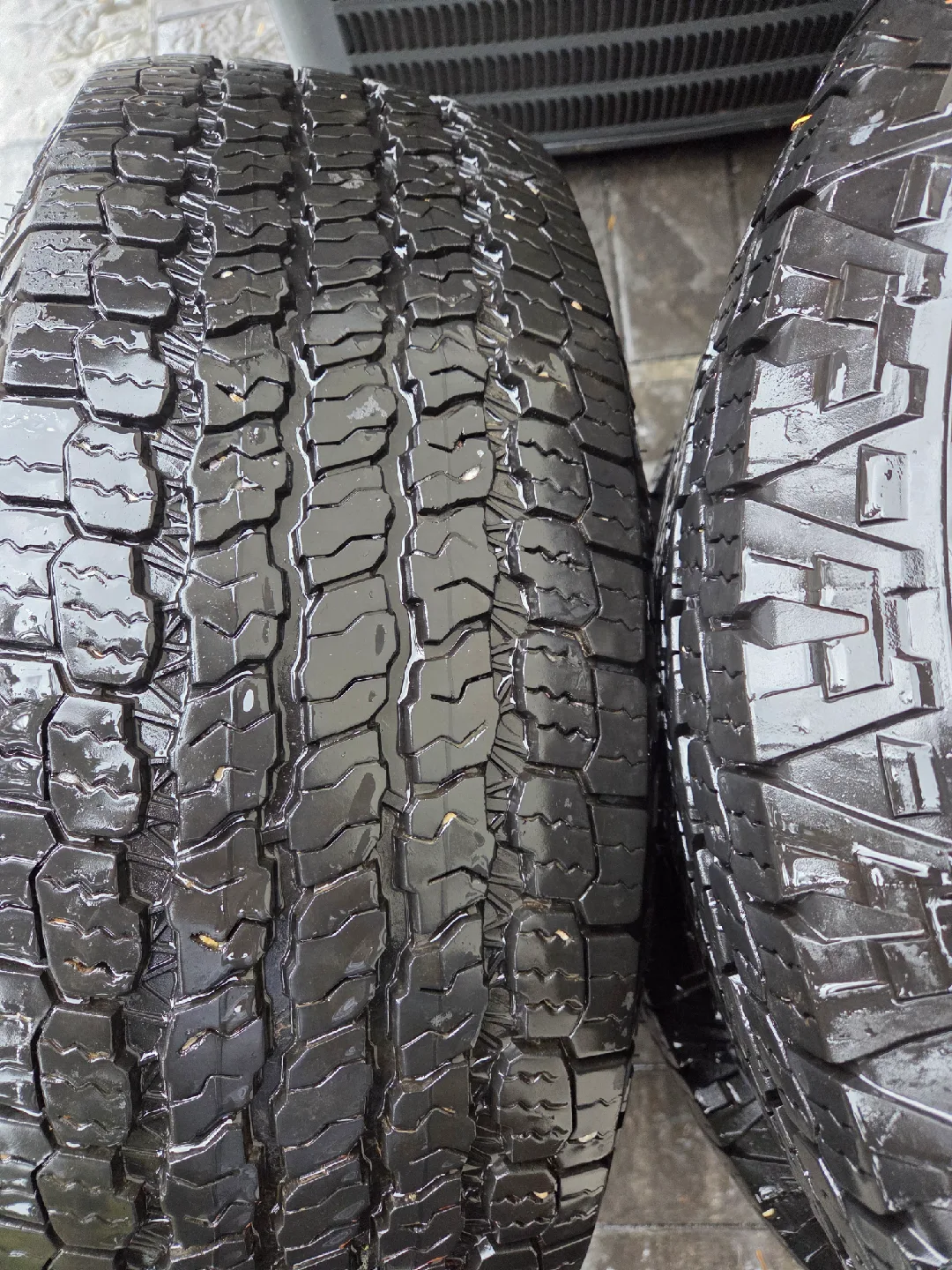 Set of 4 Goodyear Wrangler A/T Tires 265/70R16 image indicator(4)