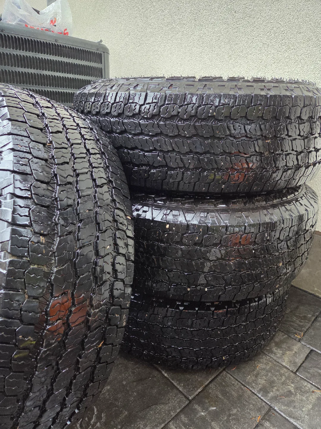 Set of 4 Goodyear Wrangler A/T Tires 265/70R16 image indicator(5)