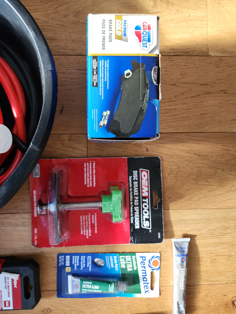Car Tools: Jack Stands, Brake Pads, and More - photo 4