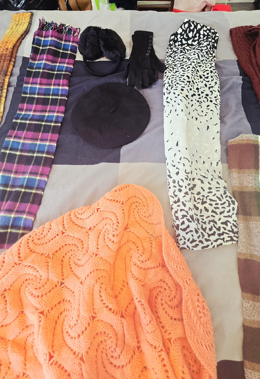 Assorted Scarves and Accessories image indicator(3)