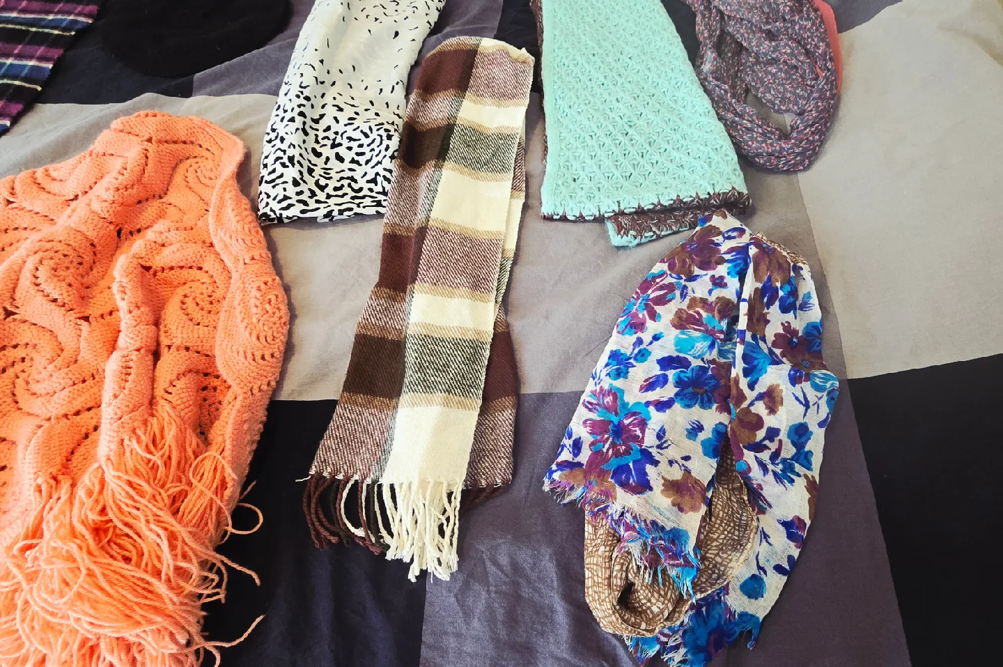 Assorted Scarves and Accessories image indicator(5)