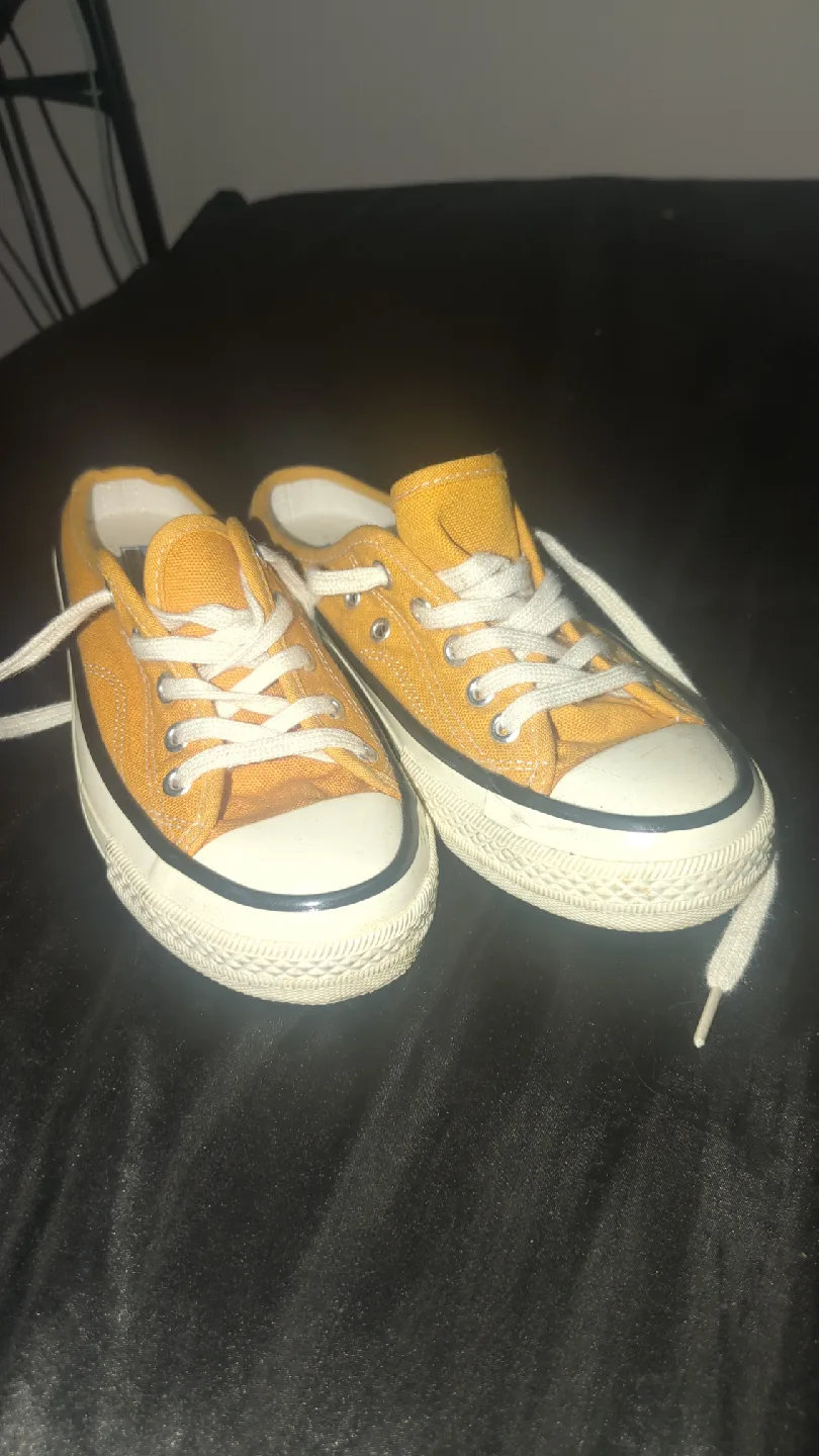 Mystery & Evenstar Yellow Canvas Shoes - Size 37 image indicator(4)