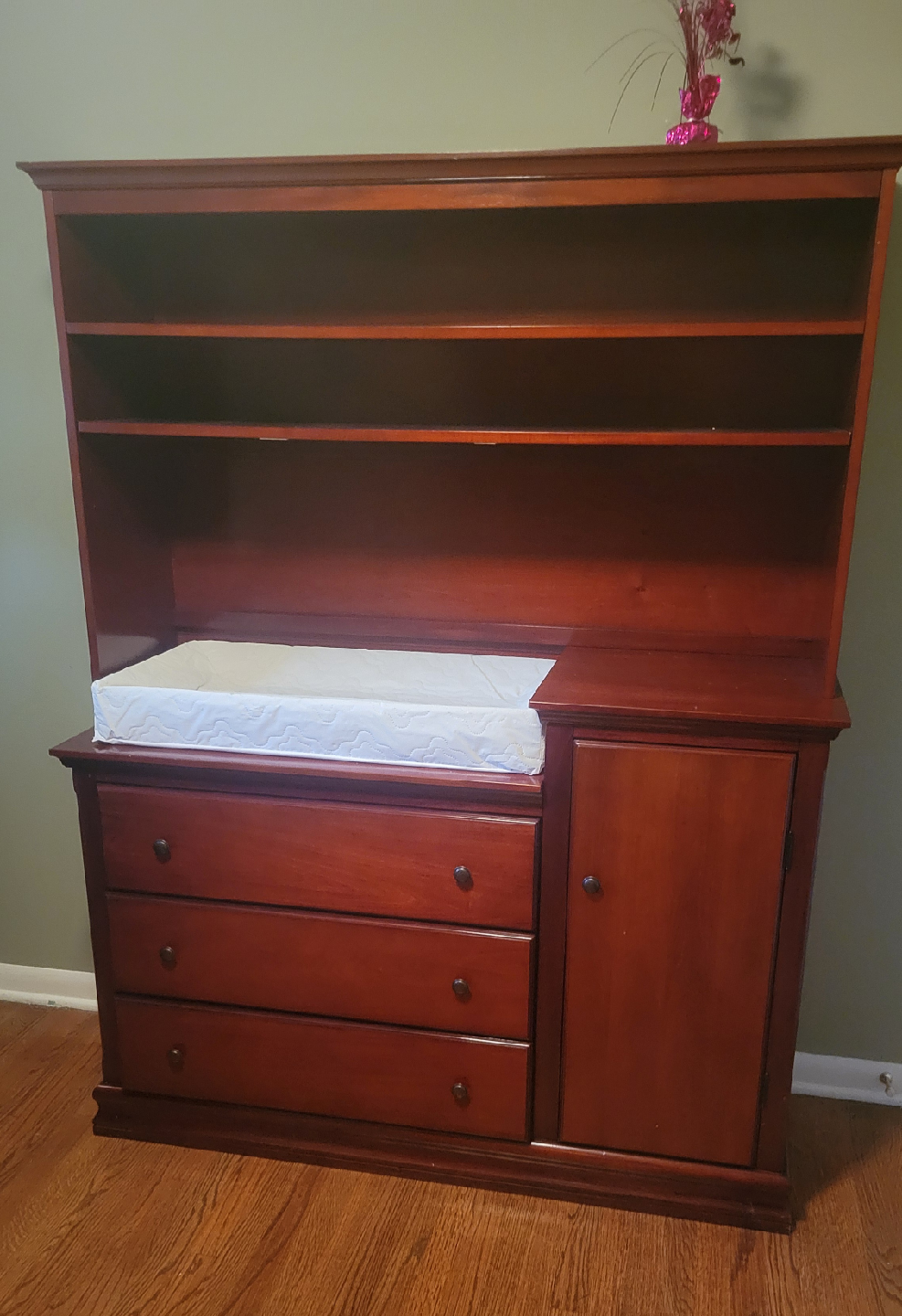 Wooden Crib and Dresser Set - photo 4
