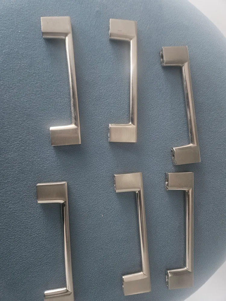 Set of 20 Modern Cabinet/Drawer Pulls thumbnail