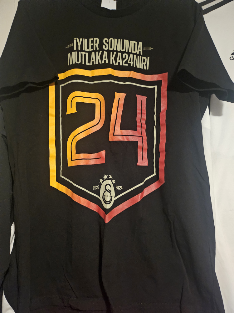 Galatasaray S.K Turkey soccer Tee shirt