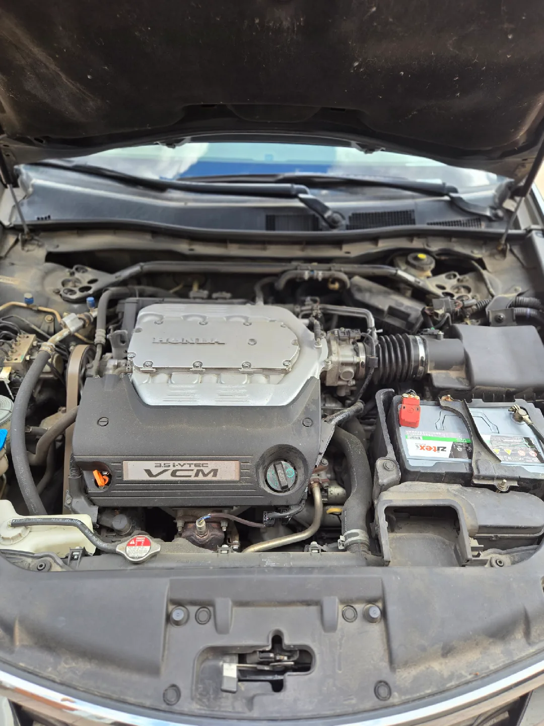 2010 Black Honda Accord V6 image indicator(9)