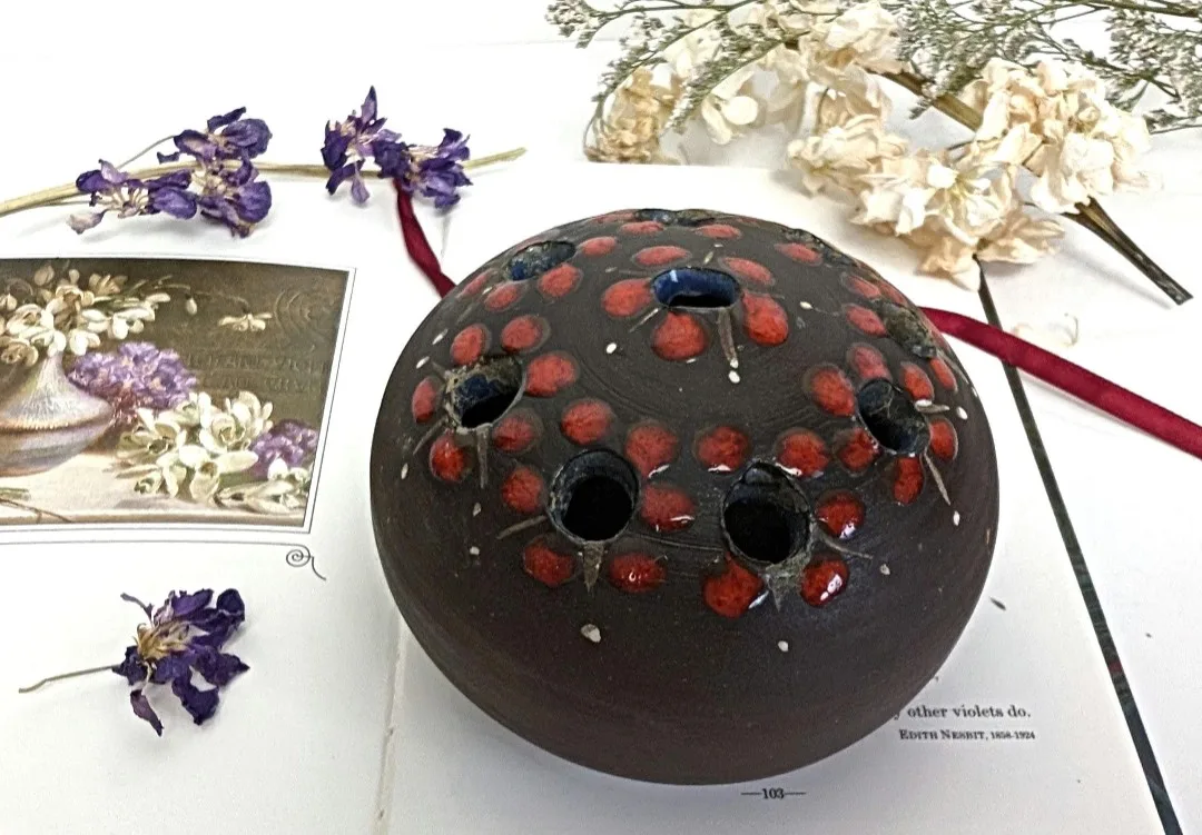 Vintage Clay Flower Frog ~ Stem Support image indicator(9)