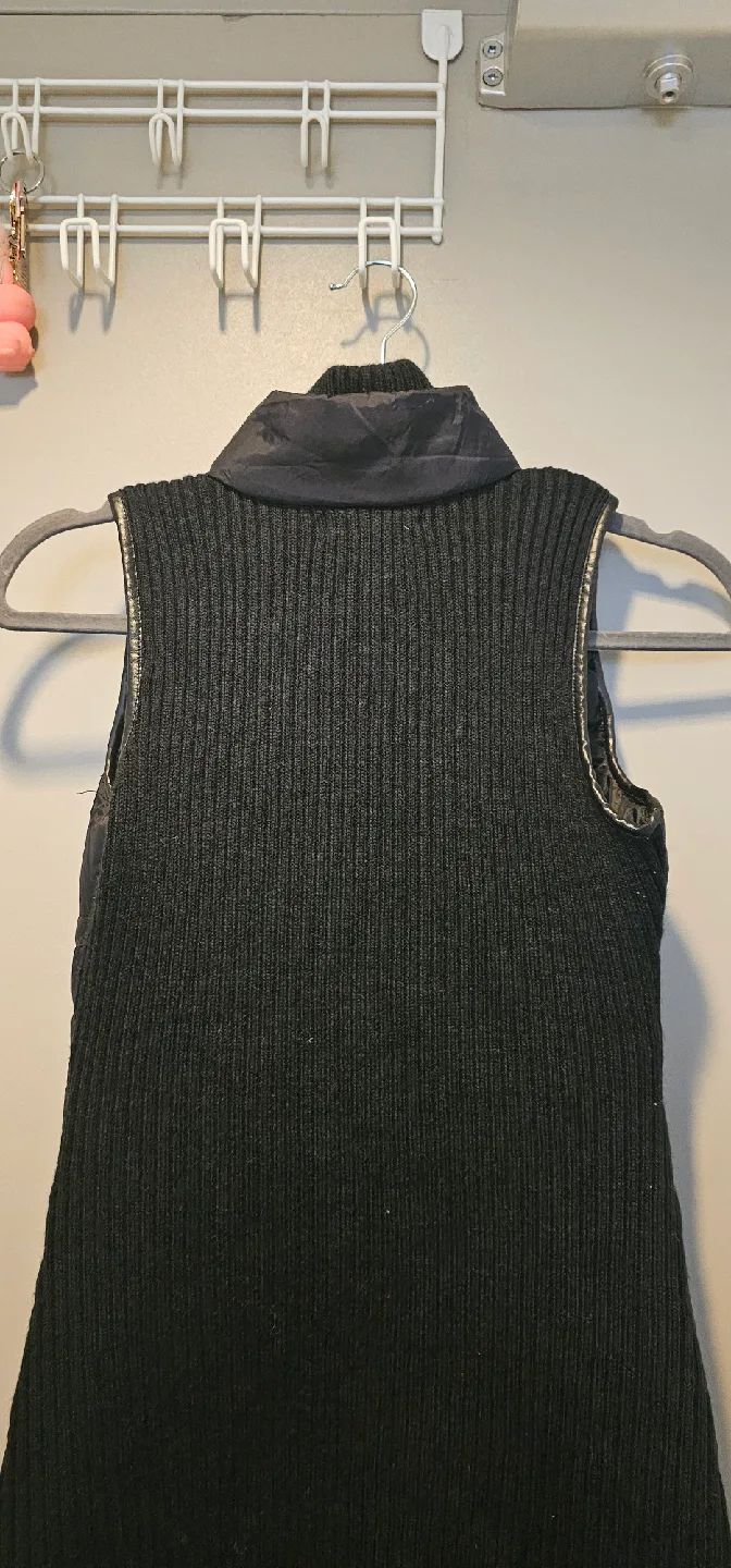 Forever Vest - Size Small image indicator(5)
