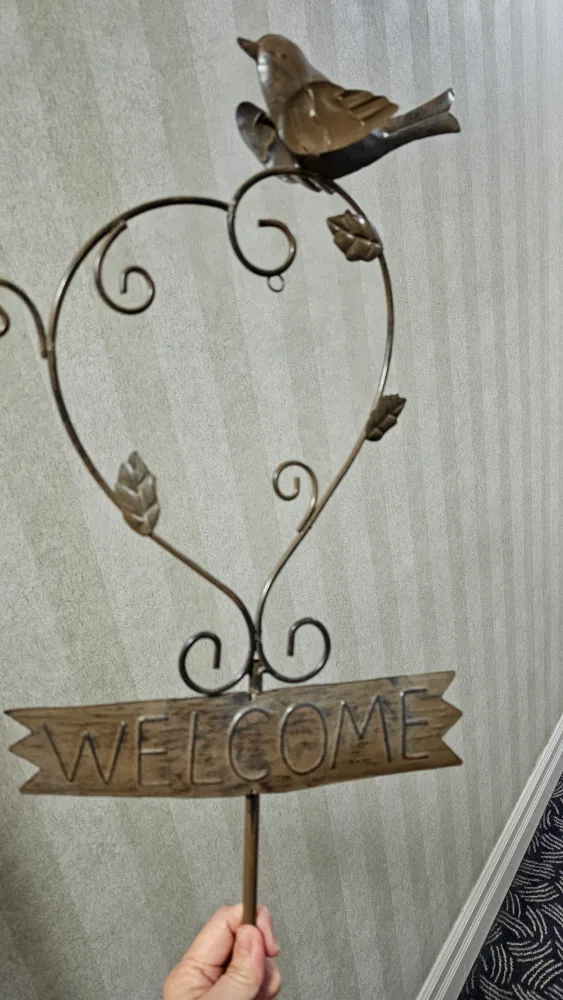 🥕Metal Bird Welcome Garden Stake thumbnail