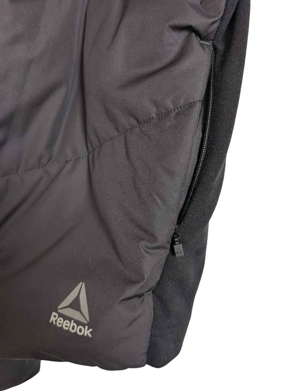 Reebok Puffer Vest - Size M image indicator(4)