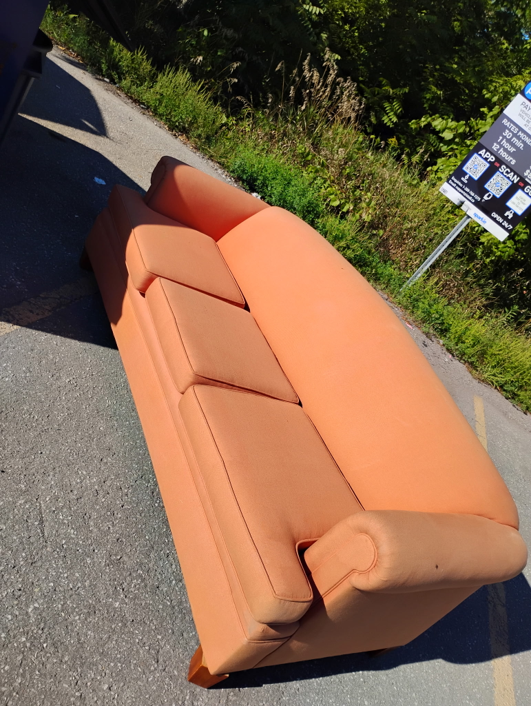 Peach Sofa - Comfy & Stylish