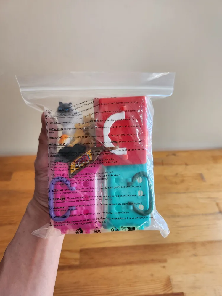 Littlest Pet Shop Carry Cases & Animals 🥕 image indicator(2)