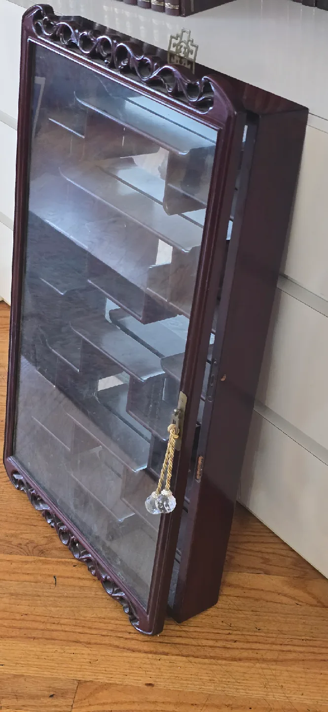 Antique China cabinet Curio Locking Glass door Wall mount 18 image indicator(3)