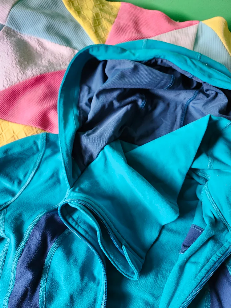 teal Lululemon hoodie/jacket image indicator(5)