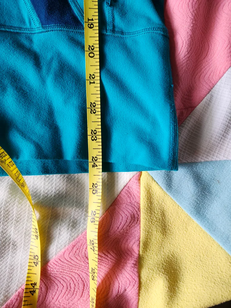 teal Lululemon hoodie/jacket image indicator(10)