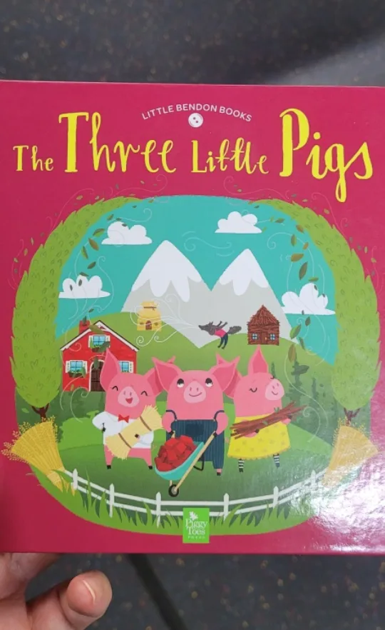 🥕The Three Little Pigs - Little Bendon Book thumbnail
