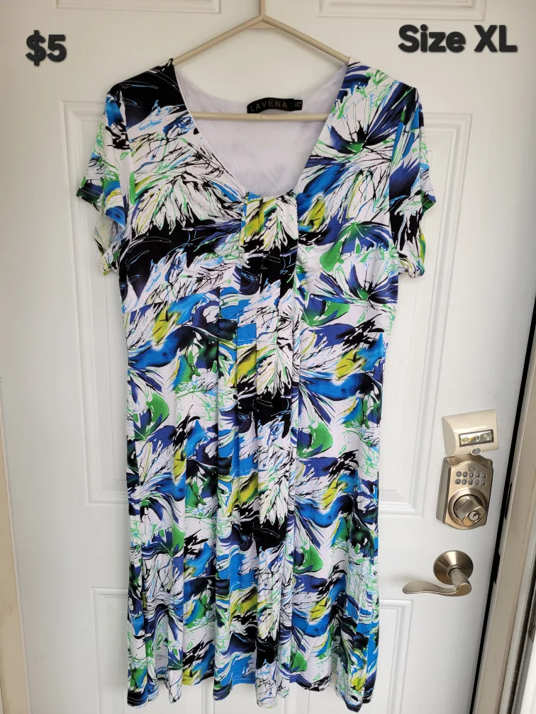 Women's Clothing M-1X image indicator(3)