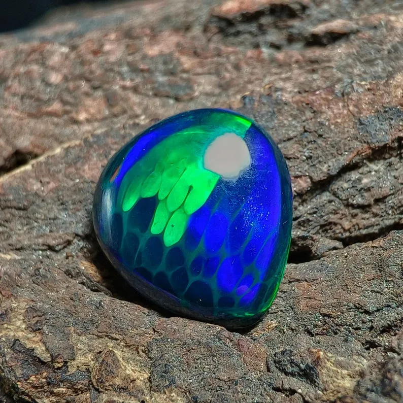 HoneyComb Opal Gemstone 4.40 cts thumbnail