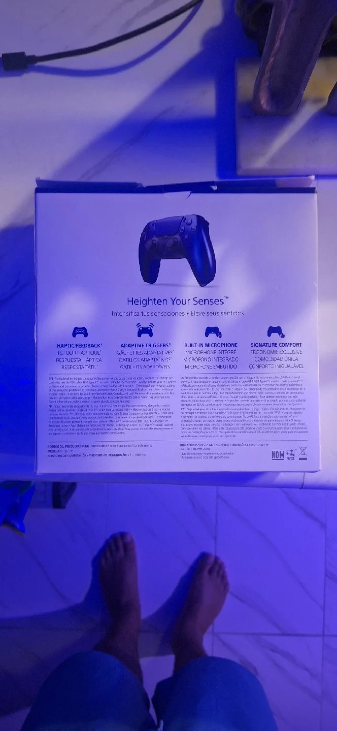 Sony PlayStation 5 DualSense Wireless Controller image indicator(2)