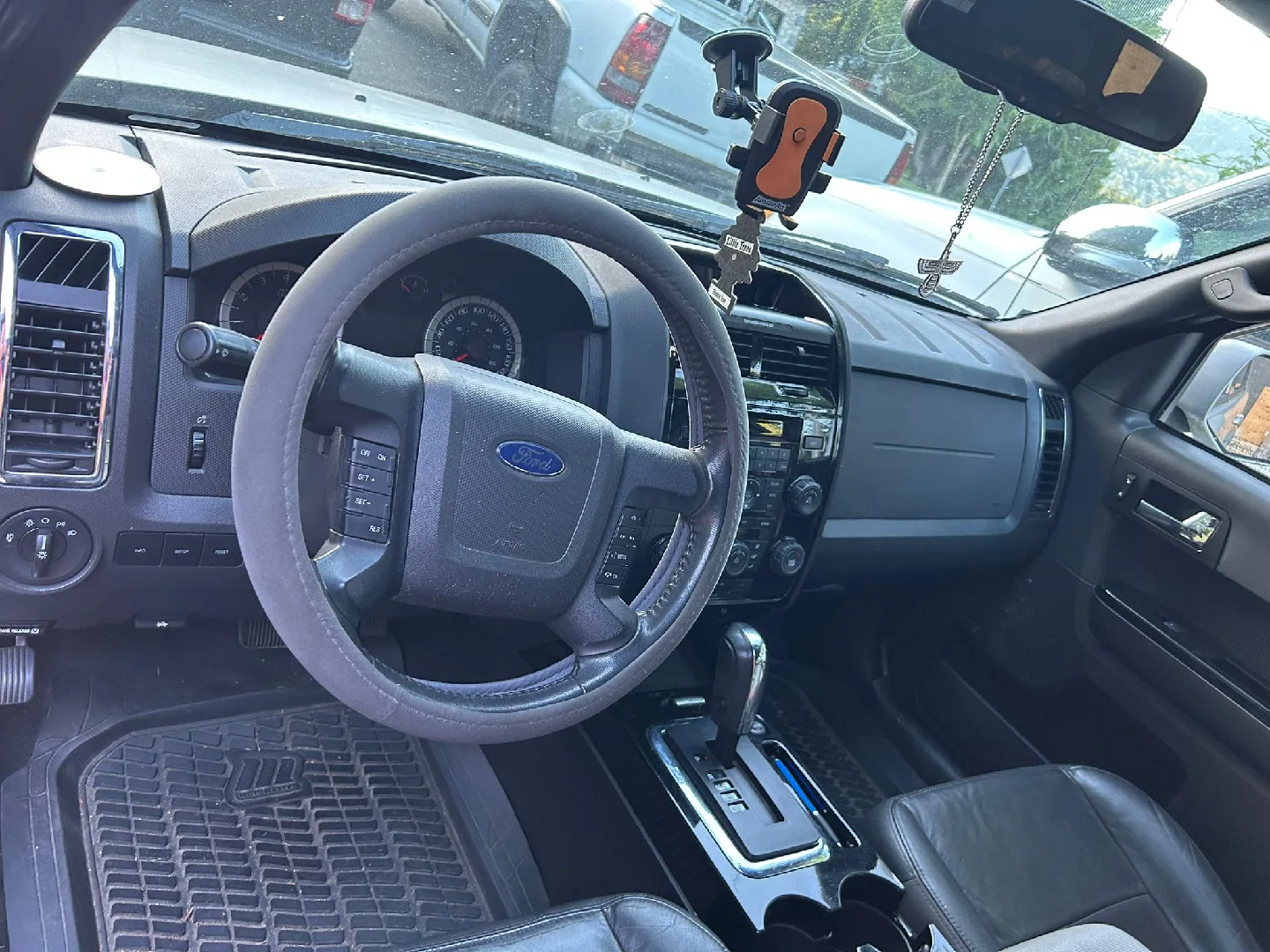 2011 Ford Escape image indicator(8)