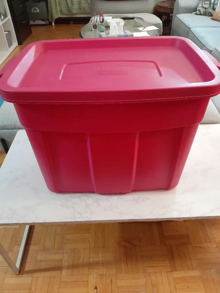 Rubbermaid Roughneck 68L Storage Container 🥕 image indicator(2)