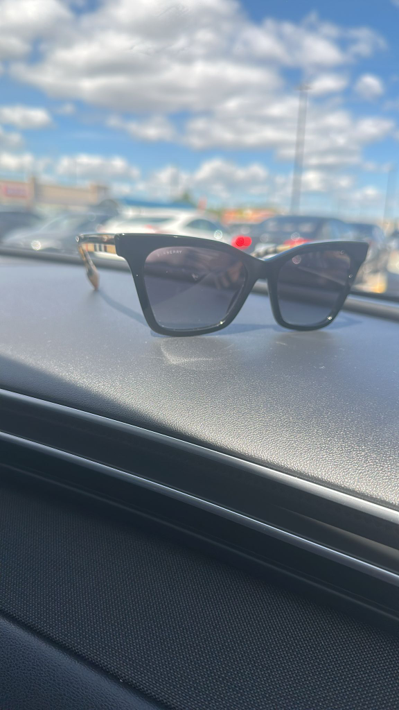Burberry Sunglasses - photo 4