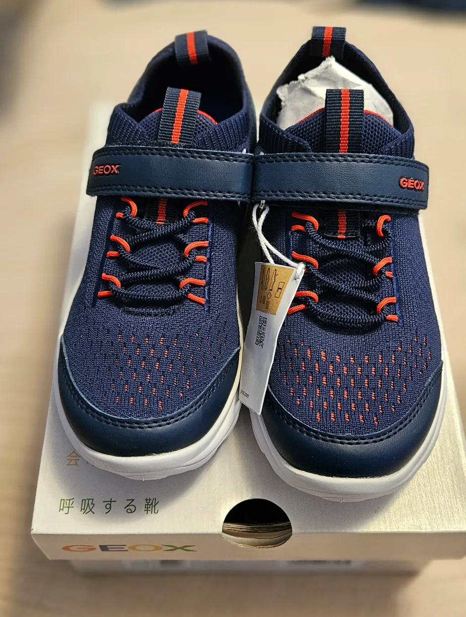 Geox J Spherica B. C. Knit Navy/Red - Size 1 US Youth thumbnail