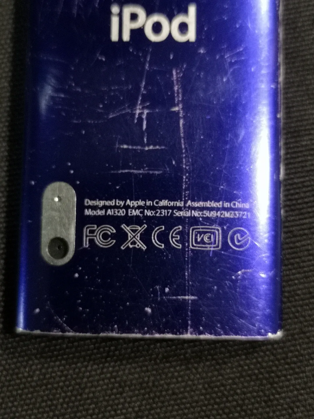 iPod Nano ~ 8GB 5th Generation ~ Camera + Mic image indicator(5)